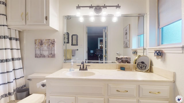 6010 Shadyside Ln, Texarkana, TX 75503 - full bath featuring vanity and toilet