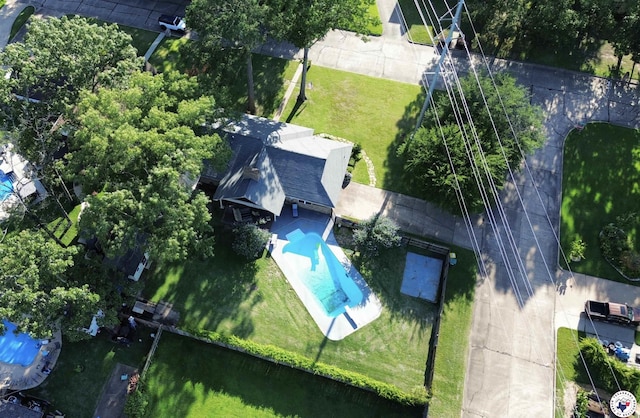 6010 Shadyside Ln, Texarkana, TX 75503 - drone / aerial view of a pool area
