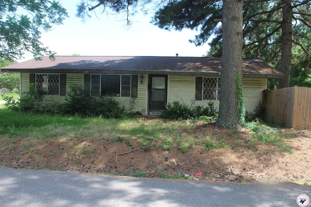 762 Ash St, Prescott, AR 71857 - photo 1
