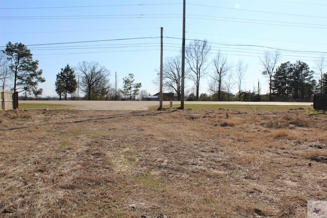 Listing photo 3 for TBD Front St, Dekalb TX 75559