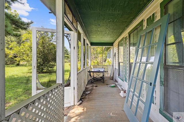 view of unfurnished sunroom