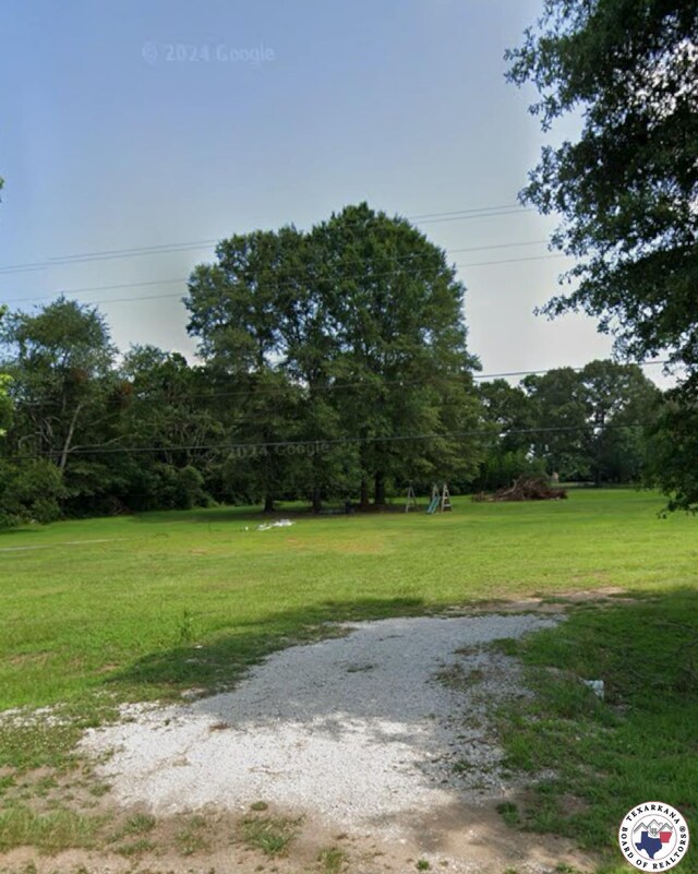 568 Fincher Dr, Maud, TX 75567 - photo 4