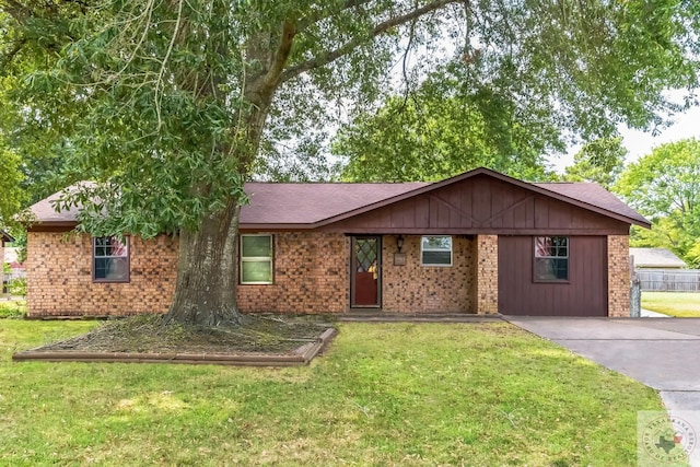 ranch-style house with a front lawn