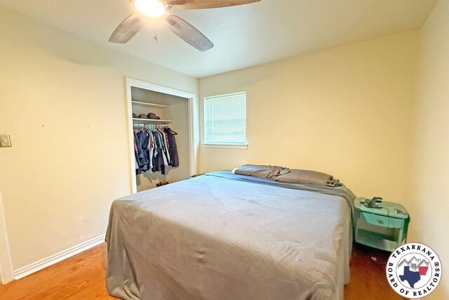 5 Sidney Dr, Texarkana, TX 75503 - bedroom with light wood finished floors, a closet, baseboards, and ceiling fan