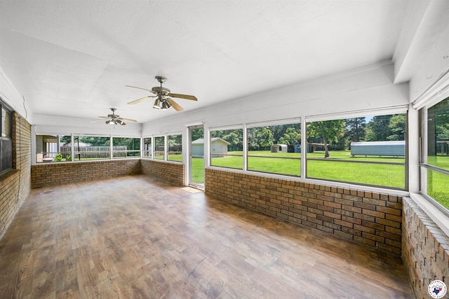 6514 Buchanan Loop, Texarkana, TX 75501 - unfurnished sunroom with a ceiling fan