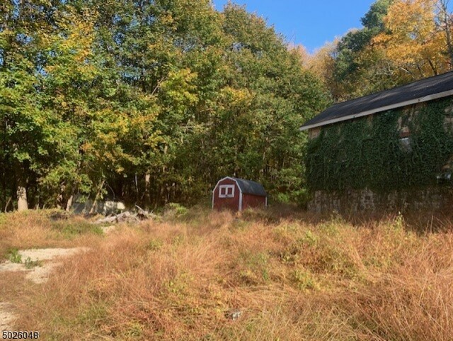 Listing photo 2 for 42 5th Ave, Mine Hill Twp NJ 07803