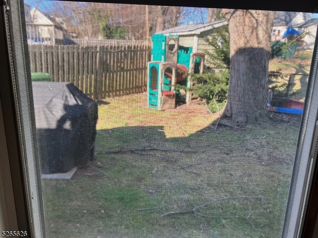 420 Academy Ter, Linden City, NJ 07036 - view of yard