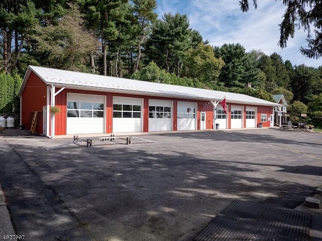 201 Lows Hollow Rd, Lopatcong Twp, NJ 08886 - view of detached garage