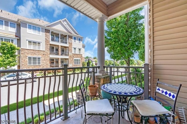 1103 Enclave Cir, Franklin Twp, NJ 08873 - view of balcony