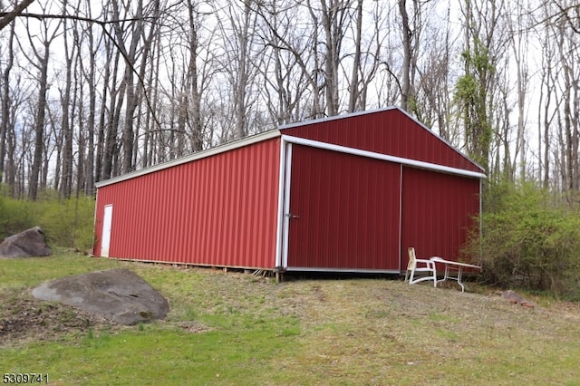 view of outbuilding