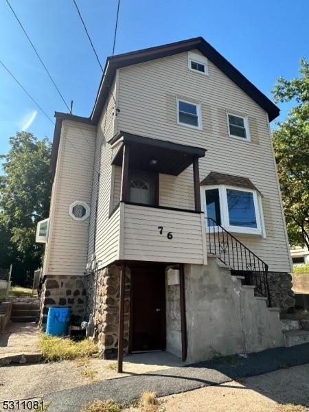 view of front of home