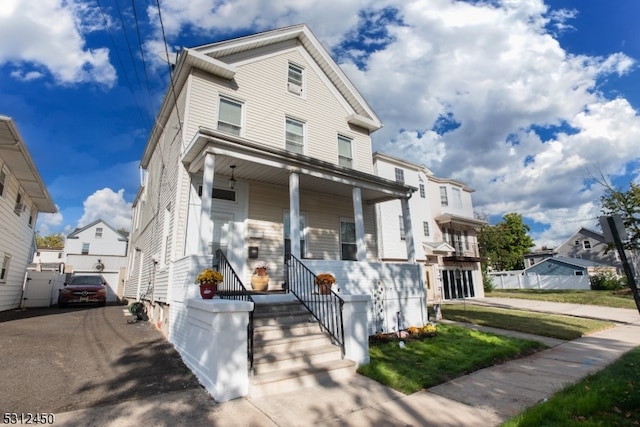 view of front of property with covered porch