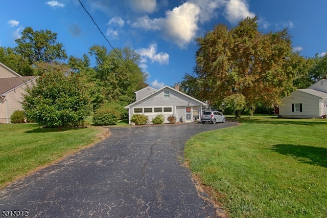 view of front of property with a front yard