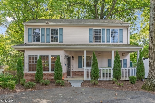 view of front of home featuring a porch