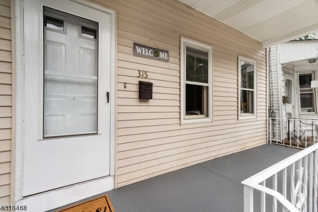 view of patio / terrace featuring covered porch