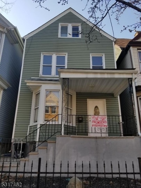 view of front of property with a porch