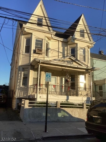 view of front of property with a porch