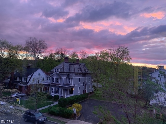 view of aerial view at dusk