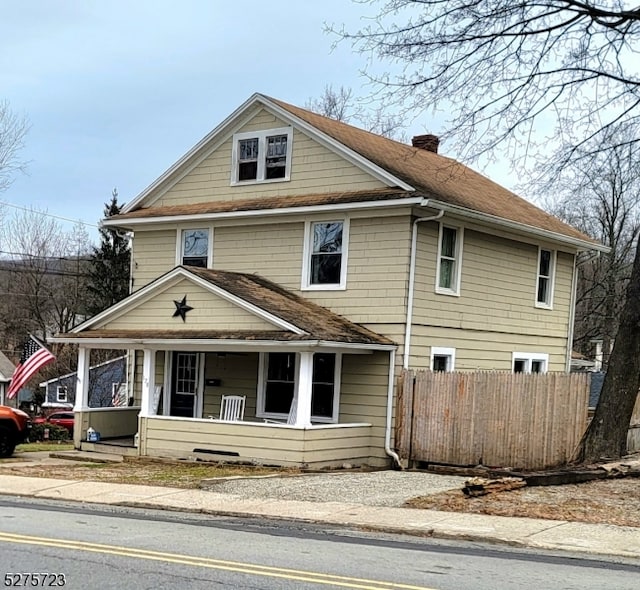 view of front of property