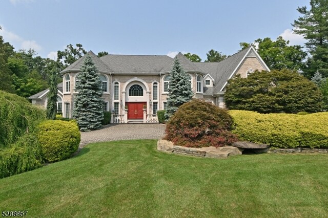 10 Finn Ct, Mahwah Twp NJ, 07430, 6 bedrooms, 5.5 baths house for sale