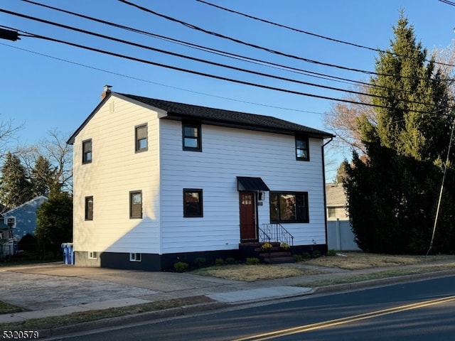 view of front of home