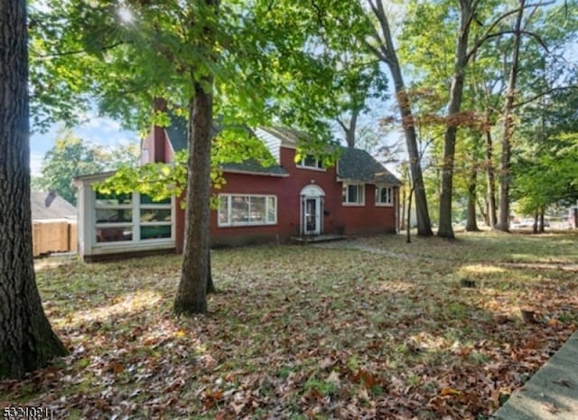 view of front of property