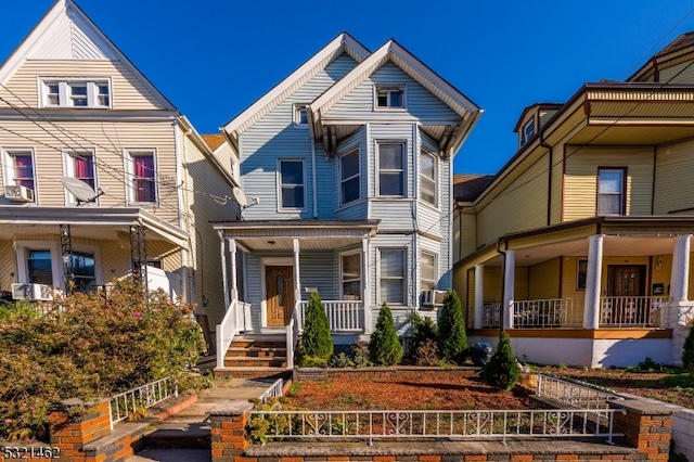 view of front of property featuring covered porch