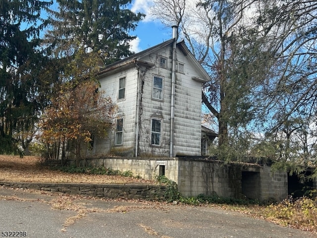 view of property exterior