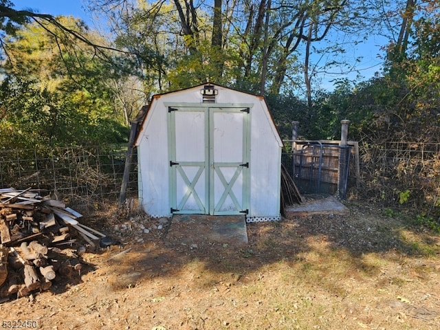 view of outbuilding