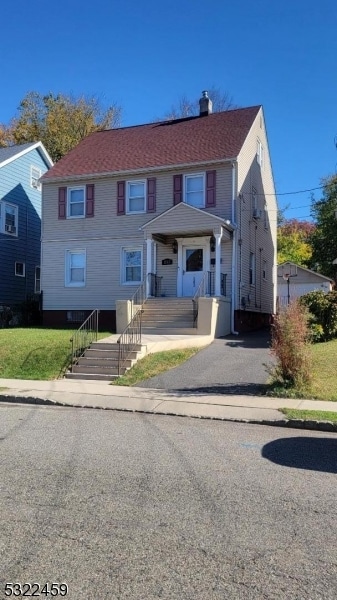 view of front of house