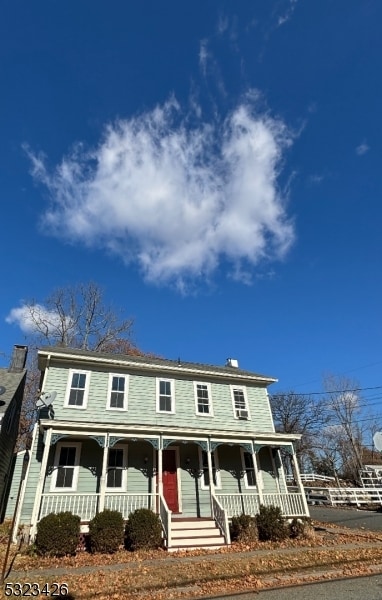 view of front of property with covered porch