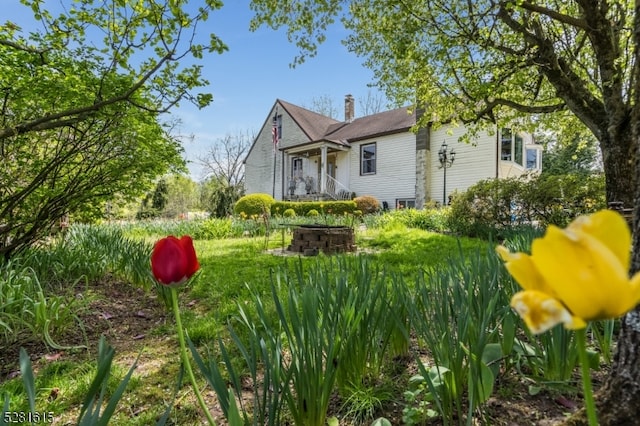 view of front of property