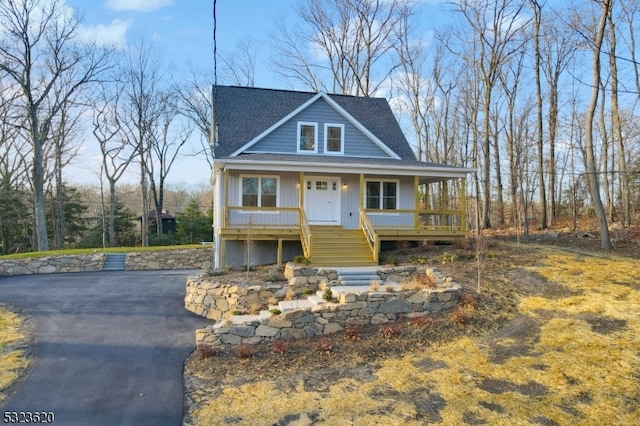 view of front of home featuring a porch