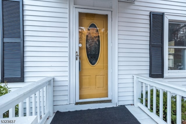 view of property entrance