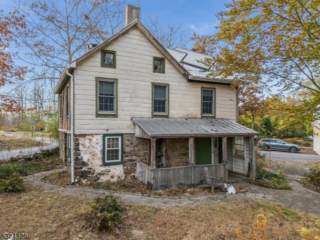 front of property featuring a porch