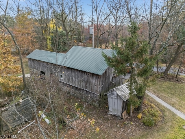 view of outdoor structure