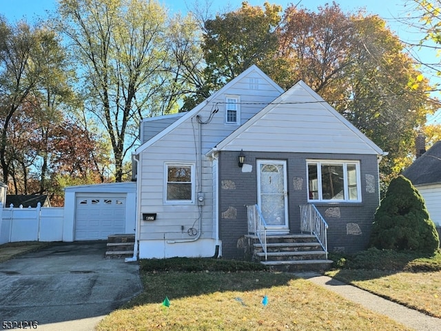 view of front of house with a front lawn