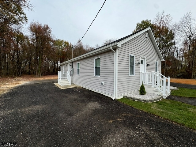 view of home's exterior