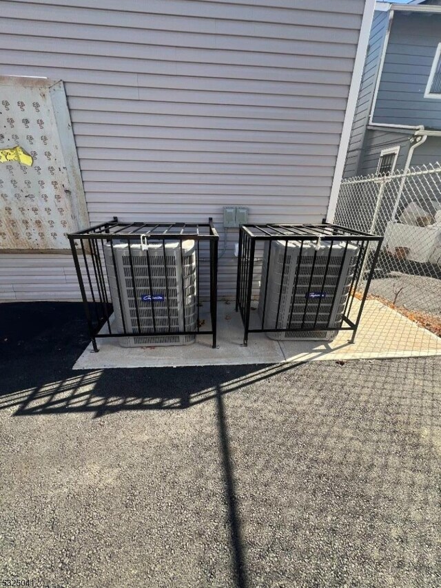 view of patio featuring central AC unit