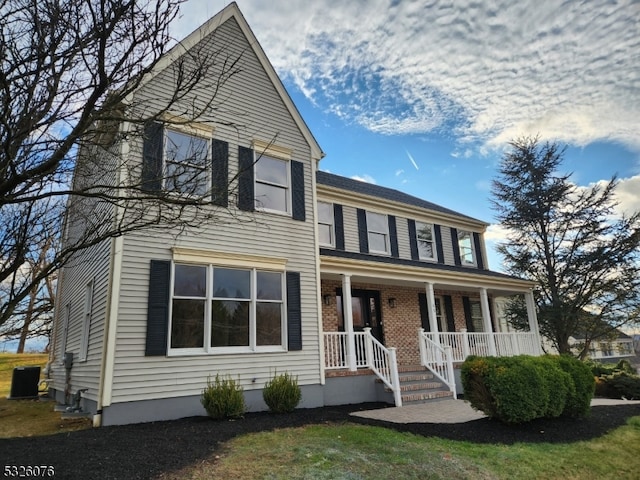 view of front facade featuring covered porch