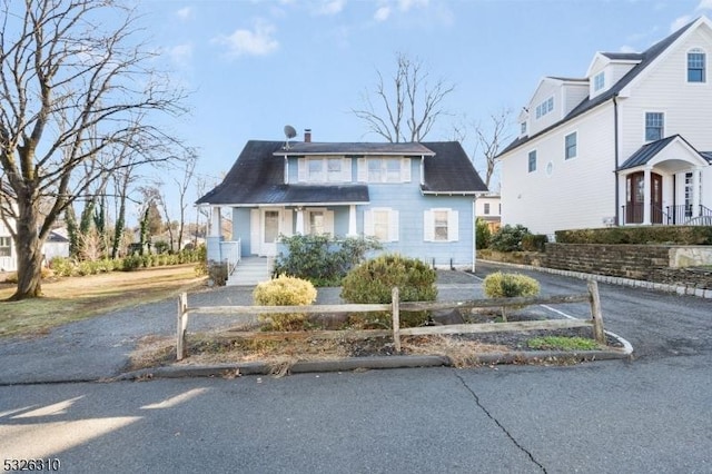 view of front of property