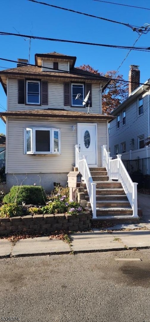 view of front of home