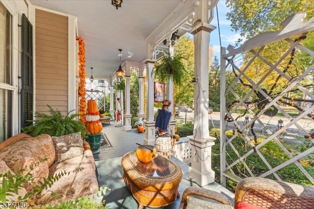 view of patio / terrace with covered porch