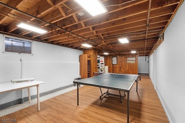 playroom with hardwood / wood-style floors