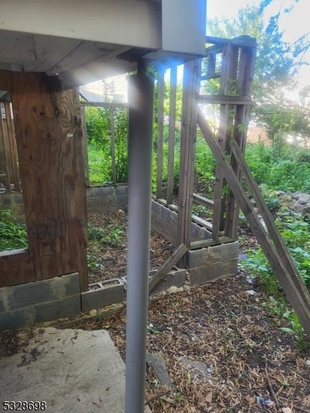 82 Palm St, Newark City, NJ 07106 - view of yard