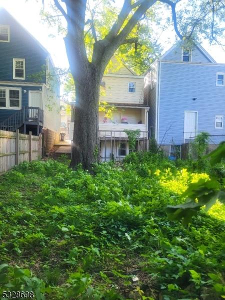 82 Palm St, Newark City, NJ 07106 - view of yard