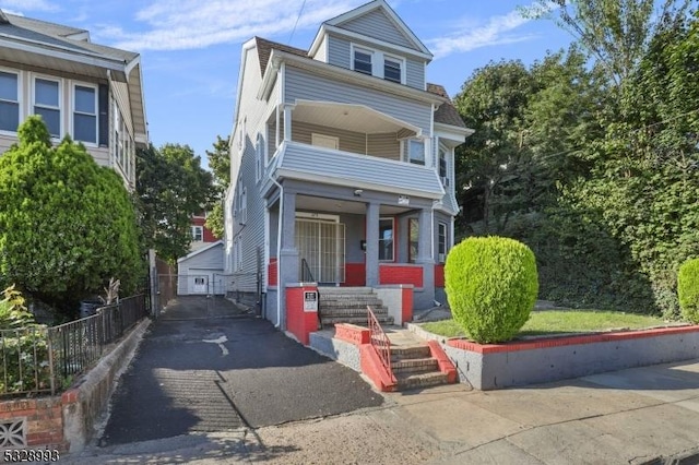 view of front of house with a porch