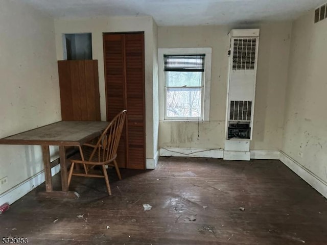 view of unfurnished dining area