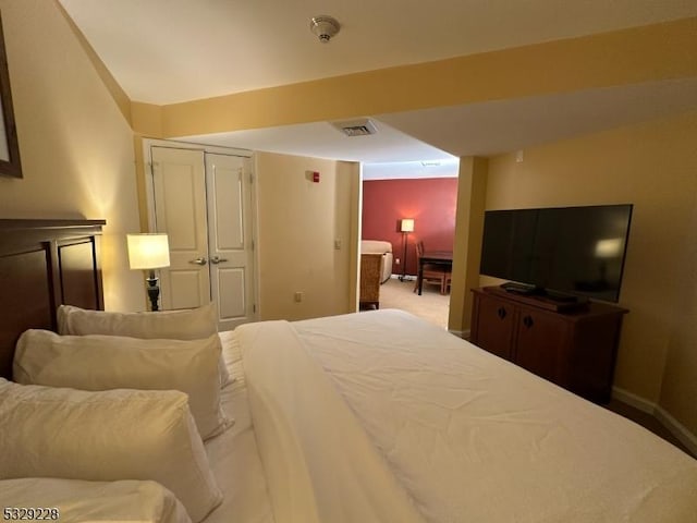 200 State Rt 94 Unit 338, Vernon Twp, NJ 07462 - bedroom featuring baseboards