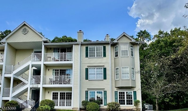 view of building exterior featuring cooling unit